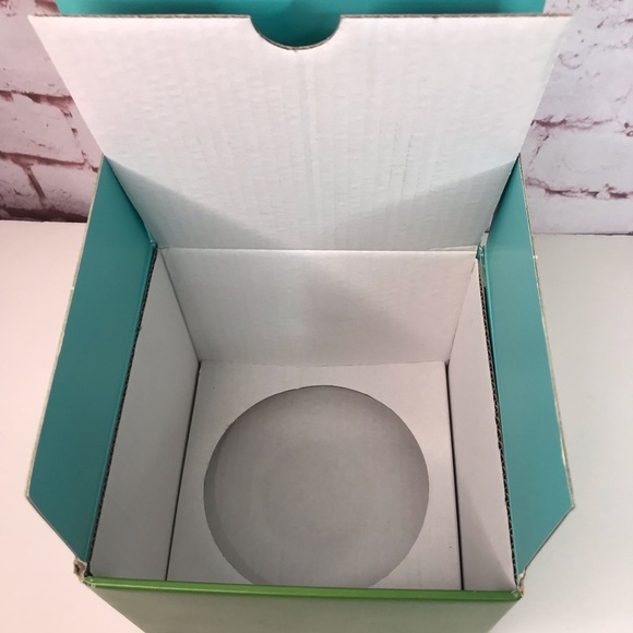 KATE SPADE NY 7.5x 6.75 x 7.5 inches Green & Turquoise Square Storage EMPTY Box - Picture 8 of 15